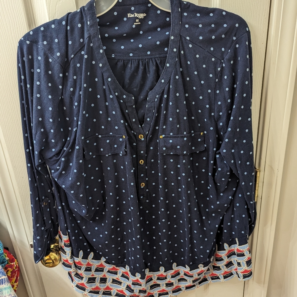 Shirt , 3 quarter sleeves, navy blue  light blue polka dots, light shade bottom